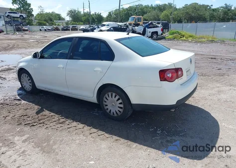 2008 Volkswagen Jetta S z USA, uszkodzony, nr VIN 3VWJM71K28M172957